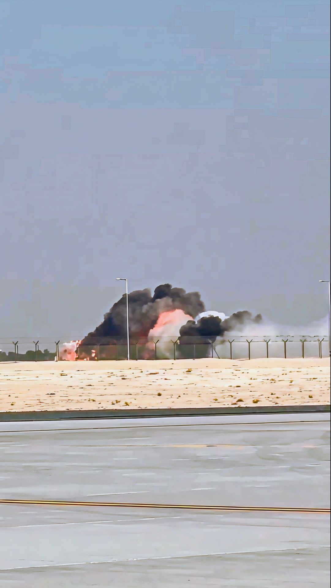 Индийский истребитель Tejas разбился на авиашоу в Дубае🔥