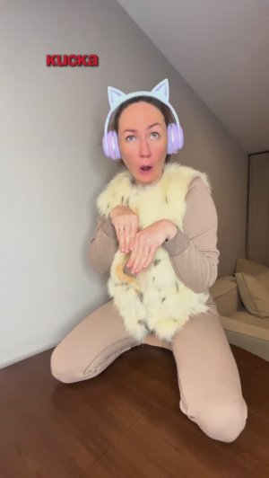 КОГДА БАБУШКА ПРЕПОДАЛА УРОК КИСКЕ🤣 #семья #есения #eseniya #ржака #прикол #бабуля