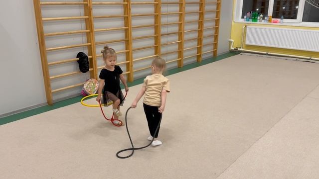 Дюймовочки