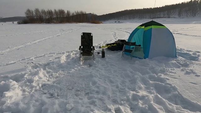 Щука на жерлицы /Озеро Иремель / Много народу после моего ролика , разбили всю дорогу (Архив ) смотреть онлайн