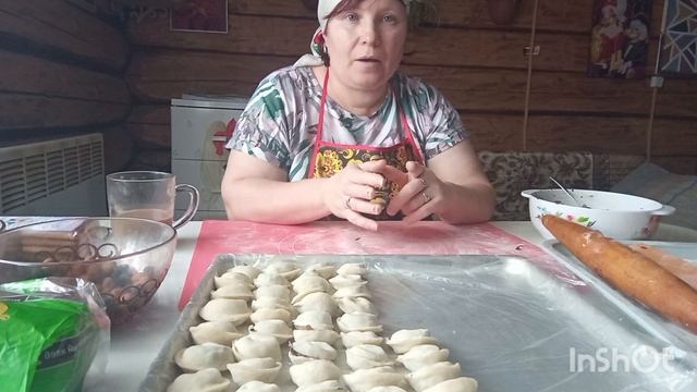 21-11-2025. Жизнь в деревне.Стряпаю вареники с картошкой, ушки с грибами. 1 часть. смотреть онлайн