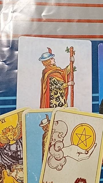 что ОН О ВАС ДУМАЕТ #расклад_на_ картах_таро#гадание_онлайн #таро_расклад_на_любовь #short смотреть онлайн