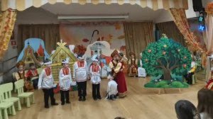 Утренник - Осень в России. Сказка "Гуси-лебеди." в подготовительной группе детского сада.