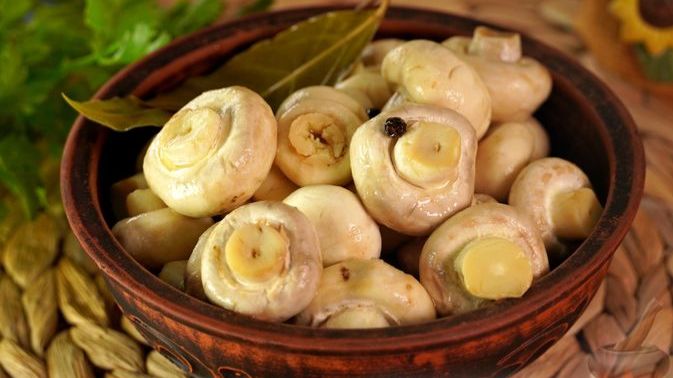 Идеальная закуска к празднику. МАРИНОВАННЫЕ ШАМПИНЬОНЫ смотреть онлайн