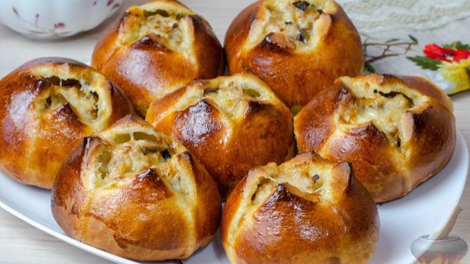 Мясо и грибочки в румяных мешочках. ПИРОЖКИ С КУРИЦЕЙ, ГРИБАМИ И СЫРОМ смотреть онлайн