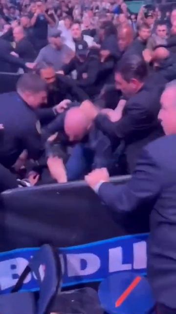 Драка на UFC 322 Побили Диллона Дэниса смотреть онлайн