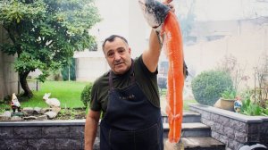 Приготовил королевский суп из морепродуктов в казане на мангале