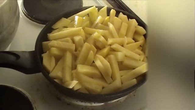 Как правильно жарить картошку. Жареная картошка от Ивана! смотреть онлайн