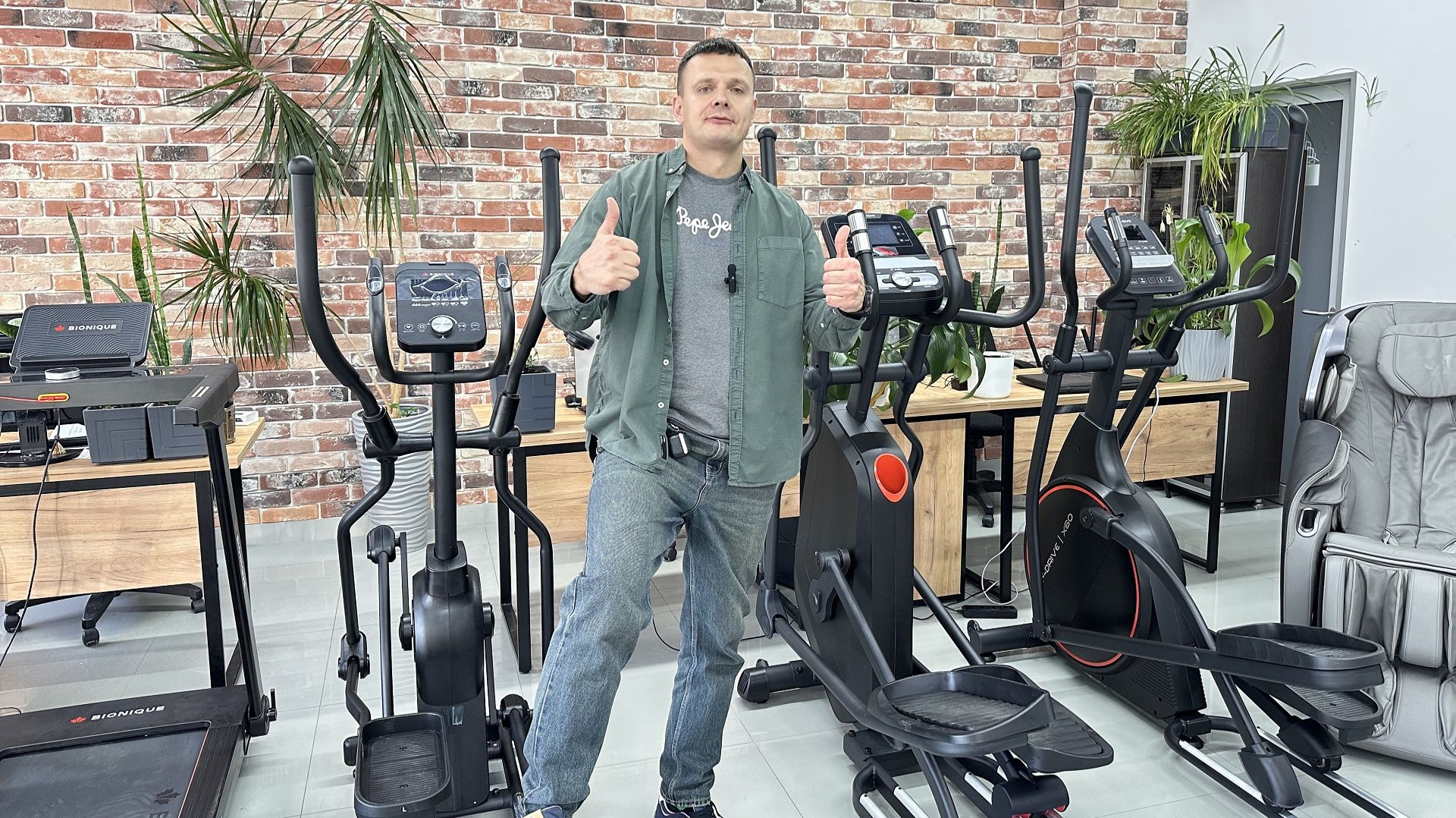 Эллиптический тренажер CardioPower смотреть онлайн