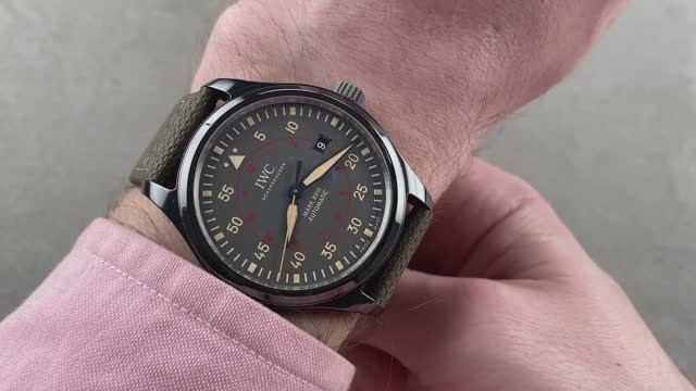 Обзор часов IWC Pilot's Mark XVIII Top Gun Miramar IW3247-02 IWC