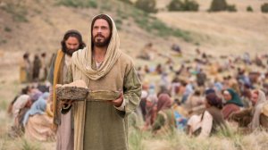 Насыщение пятью хлебами и двумя рыбами/Чудесное насыщение 5 хлебами/Чудо умножения хлебов/Библия