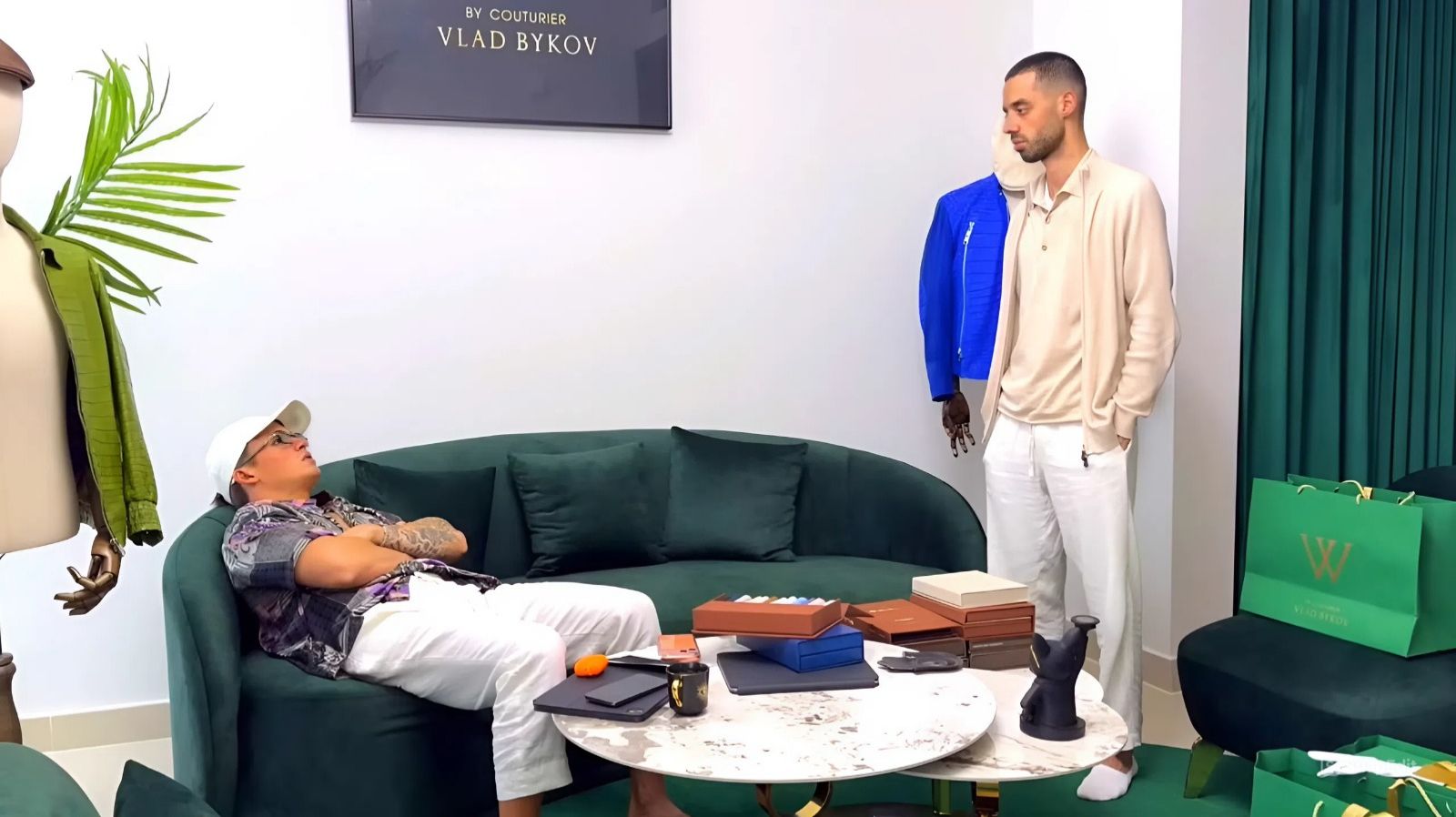 ПОСТОЯННО ЖАЛУЕШЬСЯ, Что Тебе Чего-то Не Хватает, А ТЕБЕ НЕ ХВАТАЕТ ВЕРЫ в Себя. Анар Дримс смотреть онлайн