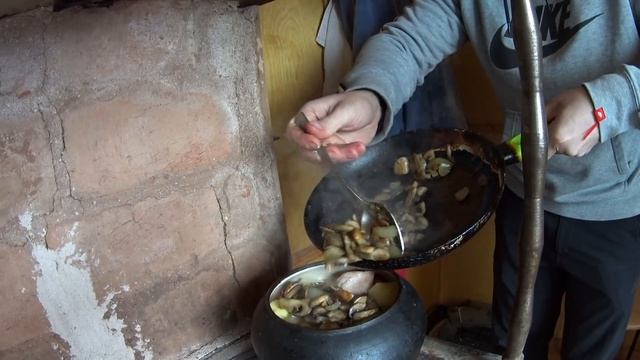 089_Ночь на даче. Мясо с картошкой в печке. смотреть онлайн