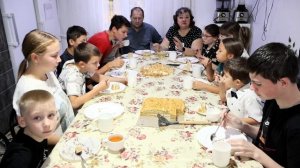 Решили попить чаек  с тортиком. Присоединяйтесь