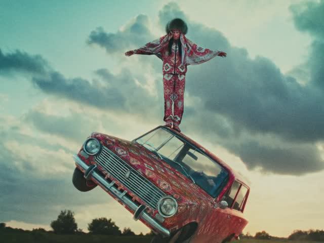 Oliver Tree - Joyride (Official Music Video) смотреть онлайн