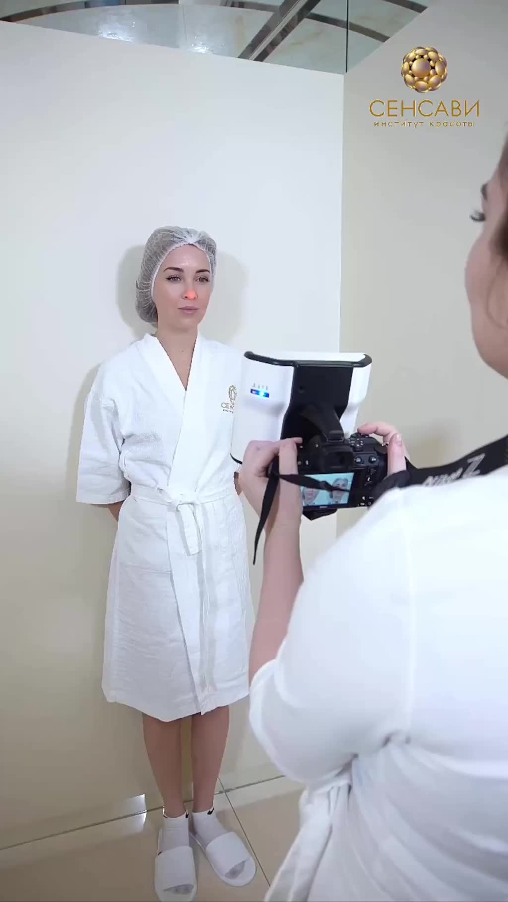 Процедура Ellisys sense для омоложения околоушных областей и мочек ушей. смотреть онлайн