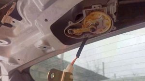 Geely mk cross не работает задний дворник  Разбор и колхозный ремонт