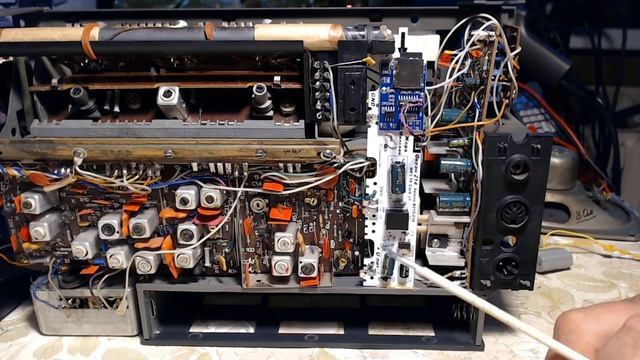 Нестандартное подключение MP3 планки от Жоры Минского в Селене В-215 смотреть онлайн