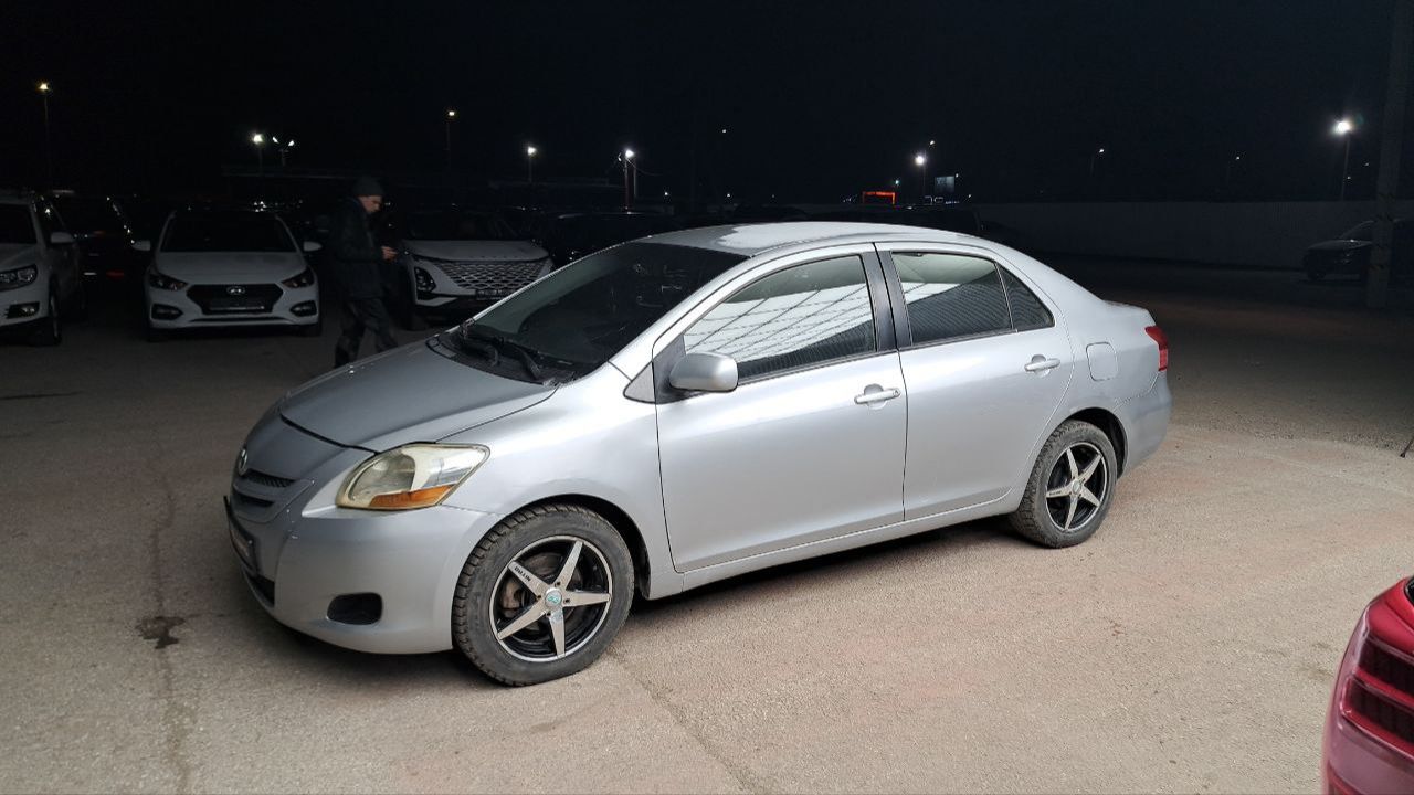 Обзор на Toyota Yaris II, 2007 Копейка | Самые Нужные Автомобили! смотреть онлайн