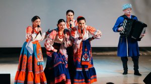 Казачья песня «В путь дорожку»-музыка Алексея Бычина, слова Александра Костина