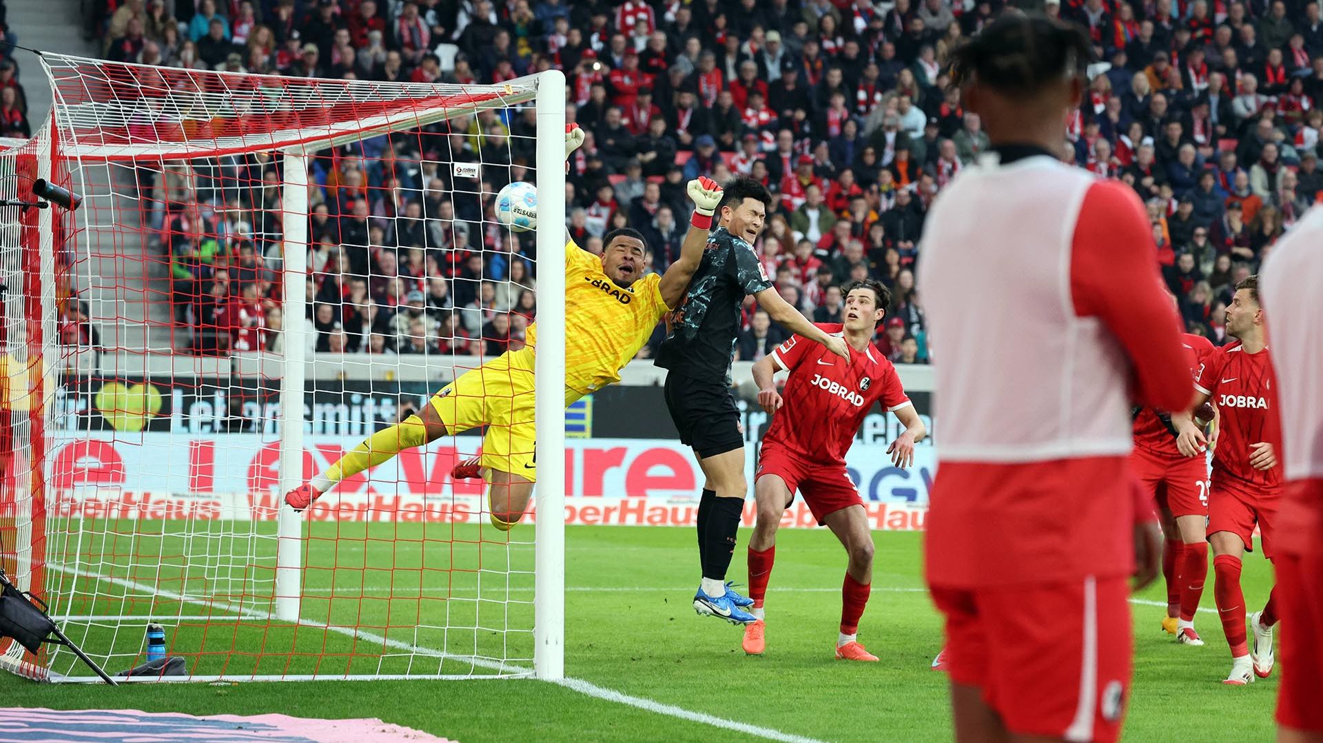 Бавария - Фрайбург. Обзор матча. смотреть онлайн