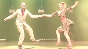 Выступление Сондре и Тани в стиле Rip It Up Boogie Woogie. #Танцы