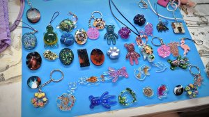 Брелок из эпоксидной смолы