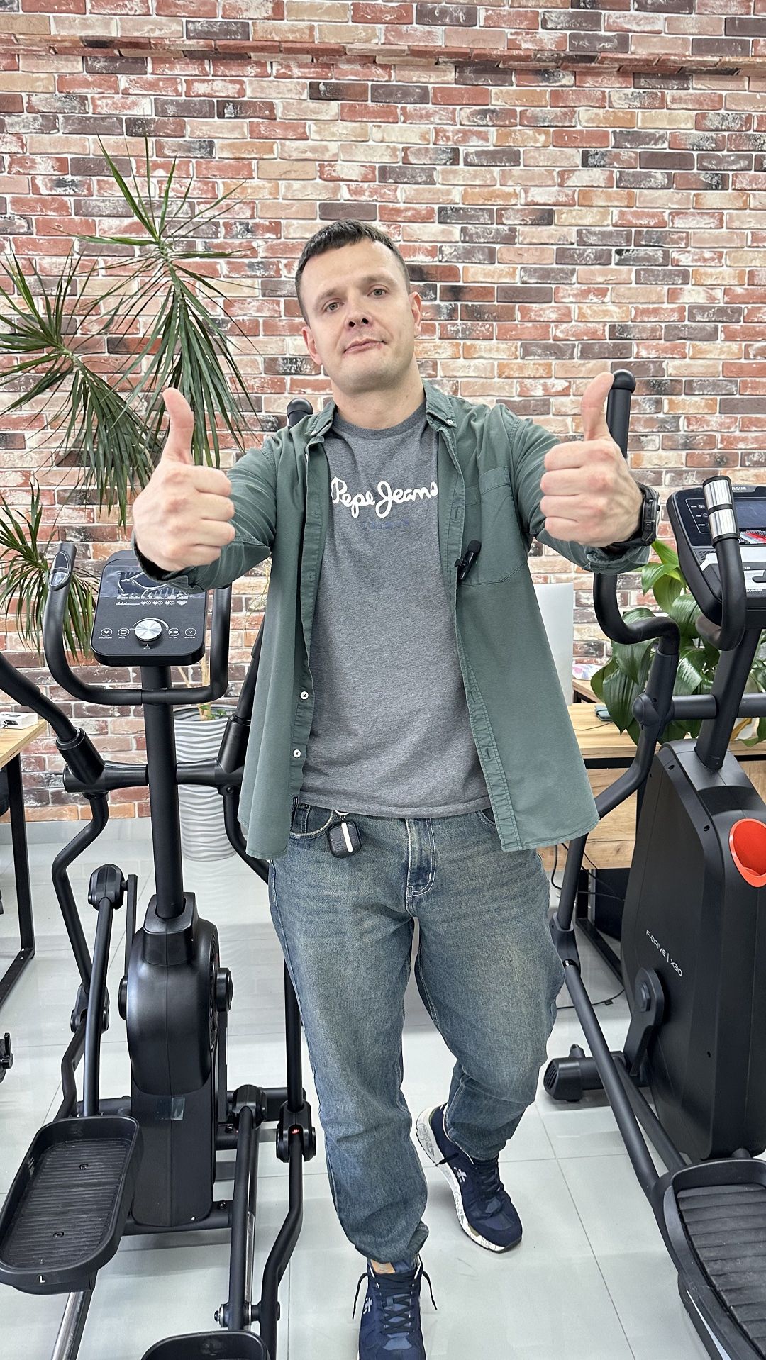 Эллиптический тренажер Oxygen смотреть онлайн