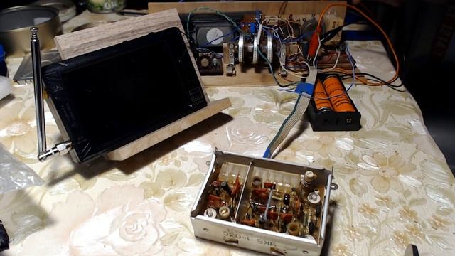 Блоки УКВ 1-03С, различия в перестройке на ФМ смотреть онлайн