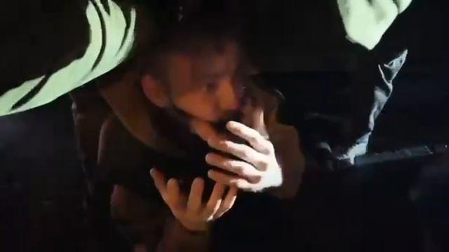 СОБР хорошо отработал по банде,которая выбивала деньги с НАШИХ ВОЕННЫХ!!! Силовики слоняры😎🤙🇷🇺 смотреть онлайн