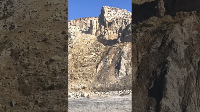 Обвал горы в заповеднике Торри Пайнс, США. смотреть онлайн