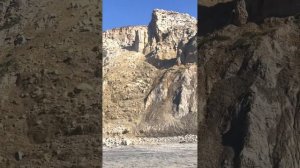 Обвал горы в заповеднике Торри Пайнс, США.