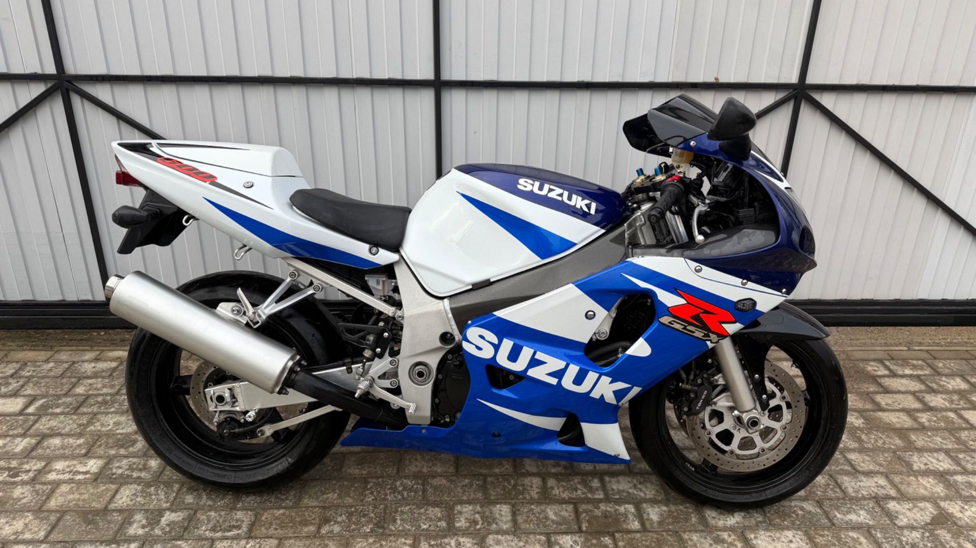 Обзор мотоцикла Suzuki Gsx600r, 9262862924(WhatsApp) смотреть онлайн