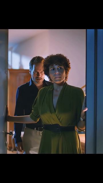 Решили проучить наглого сына выгнав его из дома смотреть онлайн