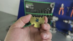 Масляное голодание турбины. Низкое давление в системе смазки турбины.