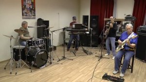 "Обманщица" Кавер-группа 'ВИА 70-х Белоомут' - Клуб по интересам