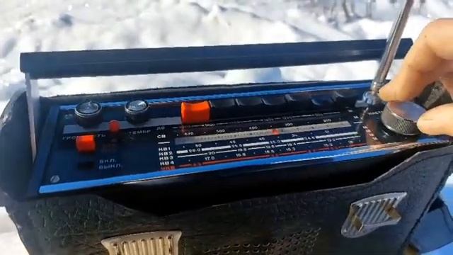 Маяк-2 на Чукотке.Работа планки ФМ от Жоры Минского, прием в АМ диапазоне после ремонта. смотреть онлайн