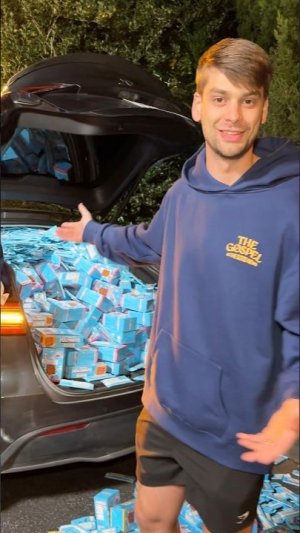 Я Наполнил Машину Чендлера Feastables