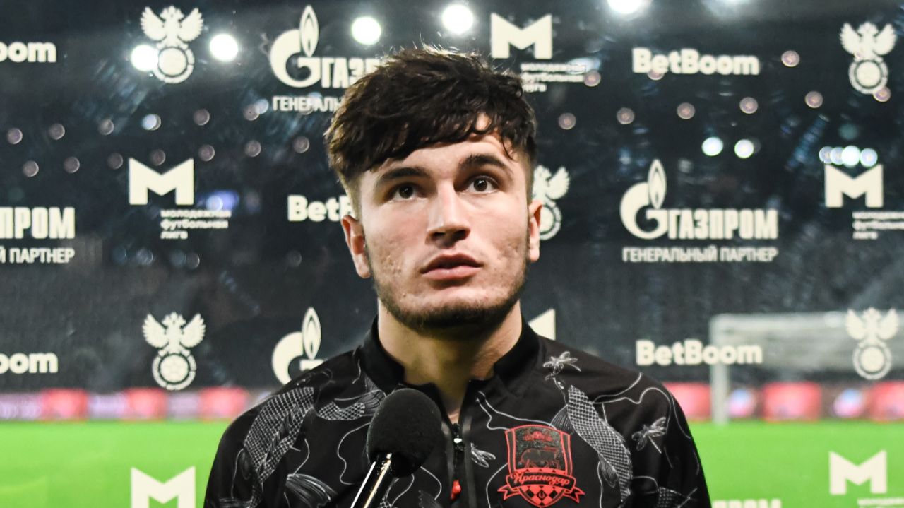 Арсен Ревазов: «Спасибо большое пацанам, что бились весь сезон» смотреть онлайн