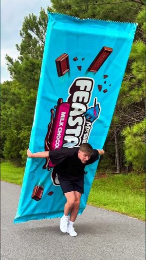 Бегу с Большим и Большим Feastables