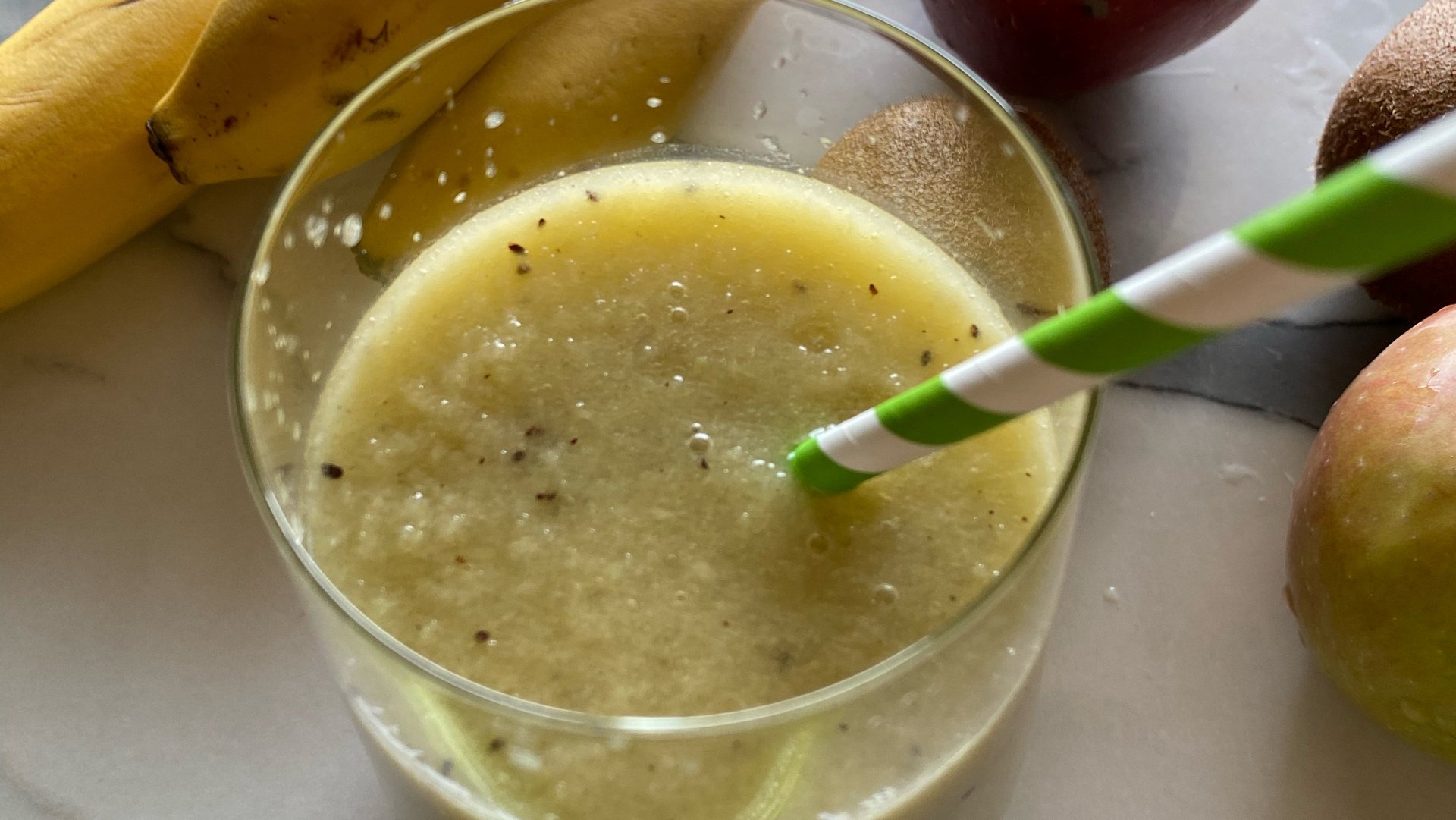 Полезный смузи с киви для здорового питания. смотреть онлайн