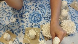 Как сделать георгин насадкой помпон, бокаловидные розы и бутончики на шпажках из зефира! 🌺