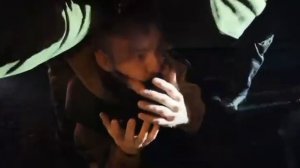 ‼️🇷🇺Жёсткие кадры: многонациональная банда вымогала деньги у ветеранов СВО, спецназ наказал уродов