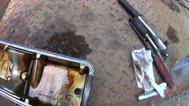 Меняем прокладку под клапаННой крышкой на гранте.