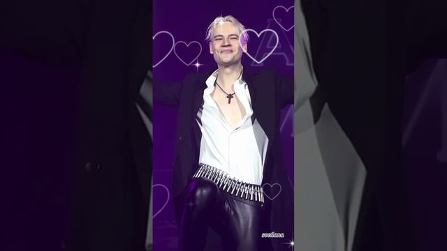 С Днём рождения Ярослав🎉🍧🍰С Днём рождения наш любимый артист❤Будь счастлив❤ смотреть онлайн