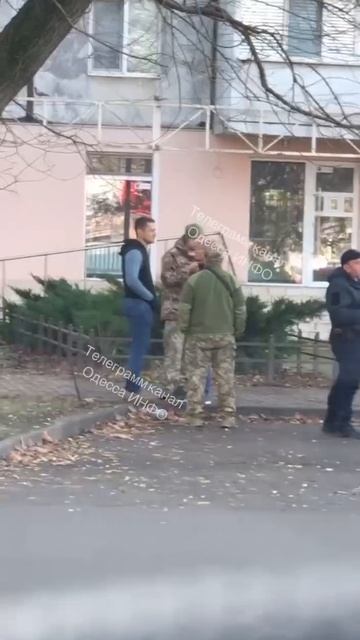 почувствовав неладное жертва решила ретироваться смотреть онлайн