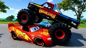 МУЛЬТИКИ ПРО МАШИНКИ. МОНСТР - ТРАКИ ДАВЯТ МАШИНКИ МАКВИН.