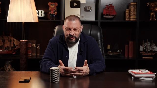 Разбор скандального видео с отказом принимать машину в подарок! смотреть онлайн