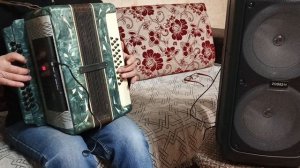 "Домик окнами в сад"