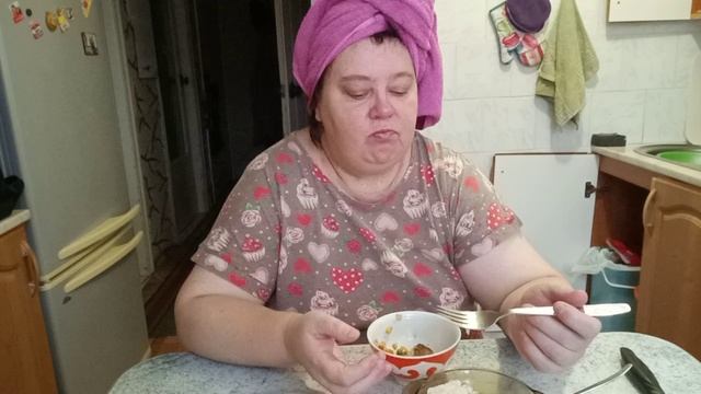 Язык лежит 👅 и я лежу ✅ смотреть онлайн